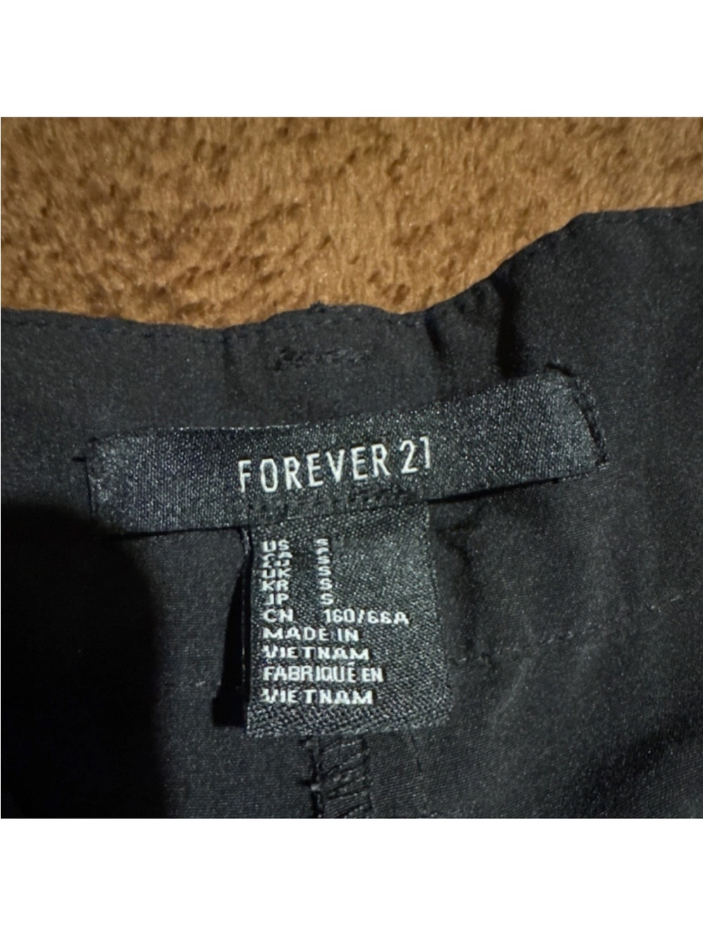 Forever 21 women’s Black Dress Trousers - Picture 4 of 4